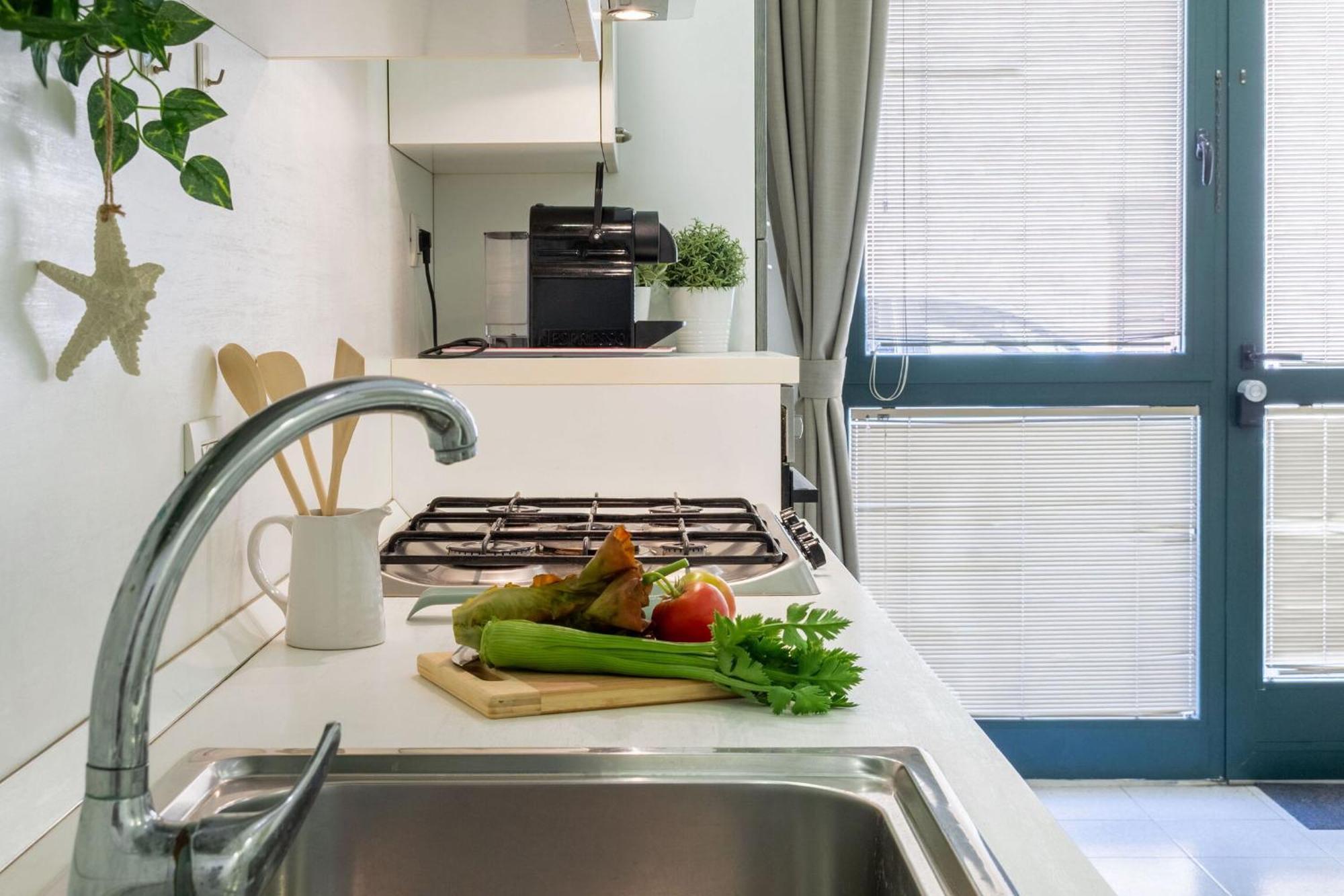 Italian Experience-La Rondine Apartment Porto Recanati Exterior foto